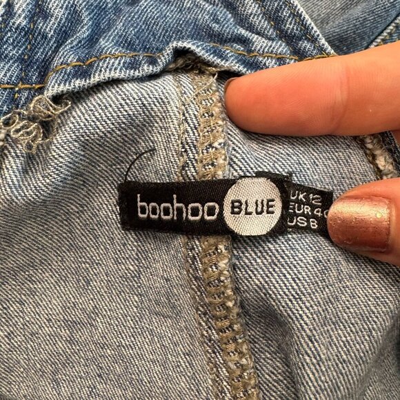 Boohoo Medium Wash Denim Overalls Ruffle Hem K26 - Picture 3 of 7